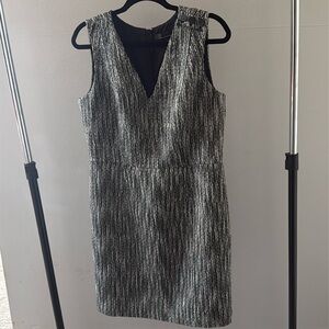 White House Black Market size 12